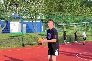 华南虎末节决战险胜山东 拿下2025主场收官战